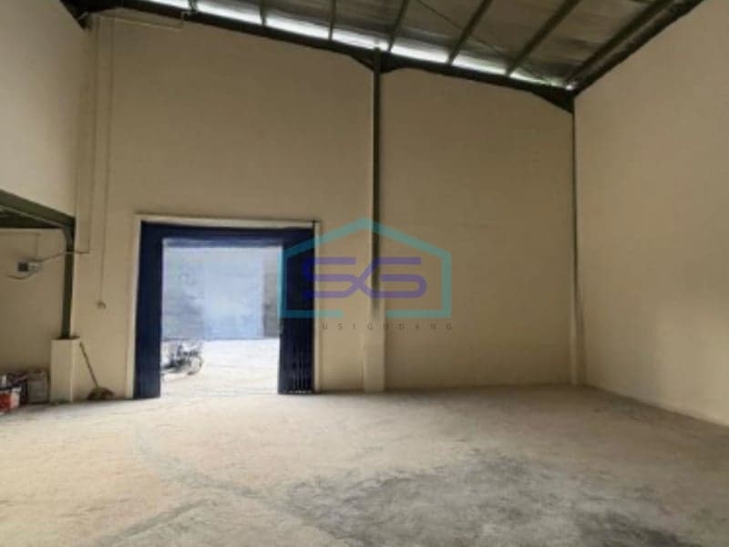 Disewakan Gudang Siap Pakai di Kapuk Kamal, Jakarta Barat LB 750 m²