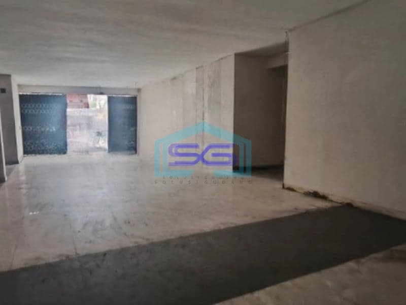 Disewakan Ruko Luas Tanah 301 m² Lokasi di Malang