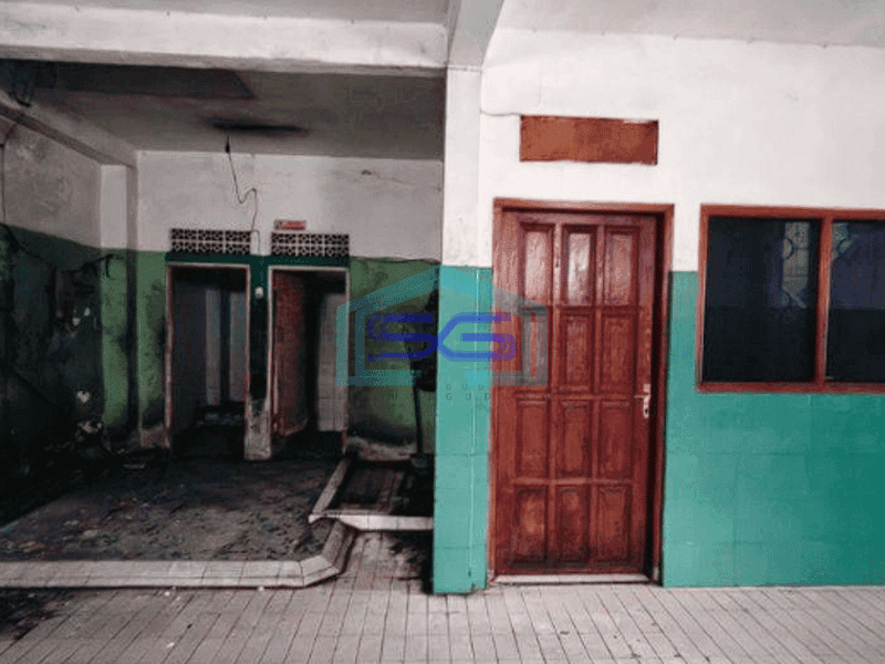 Disewakan Ruko Dua Lantai Di Tengah Kota Sidoarjo Jawa Timur LB 400m2