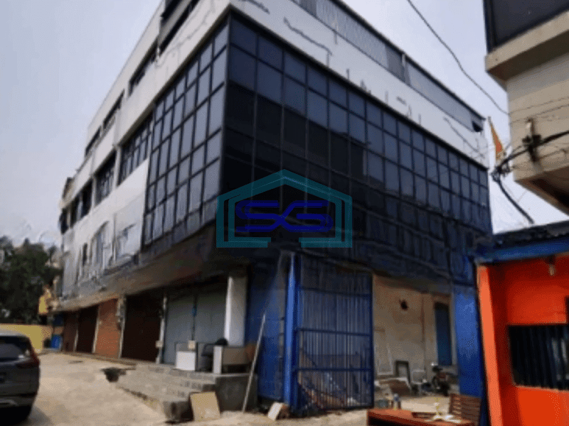 Disewakan Ruko Murah Luas Bangunan   300 m² di Pluit Jakarta Utara