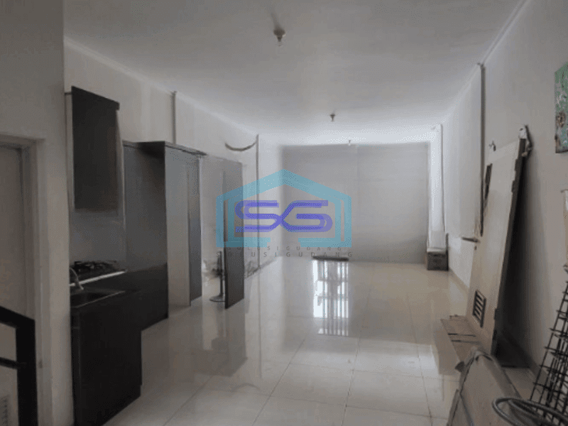 Dijual Ruko 3 Lantai Luas Bangunan  225 m² Lokasi Strategis di Cengkareng Jakarta Barat