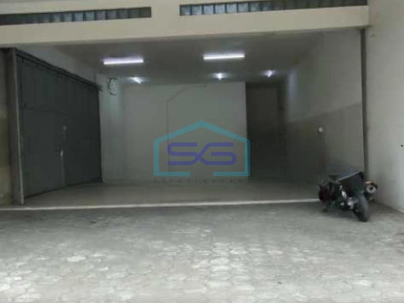 出售穆罕默德·托哈临近收费公路的商铺，万隆，建筑面积394平方米