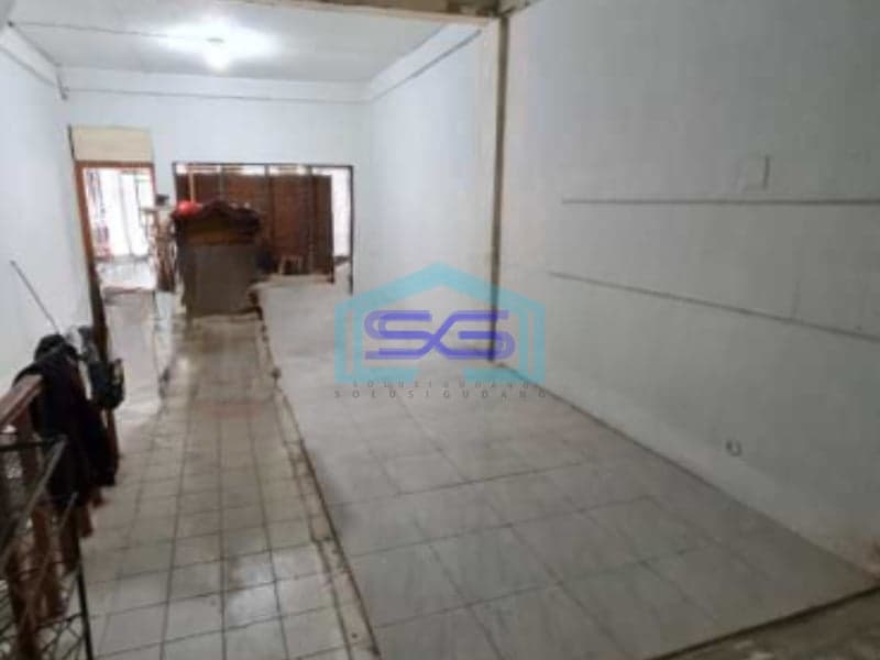 Dijual Ruko Luas Bangunan  382 m² Lokasi di Jembatan Lima Jakarta Barat