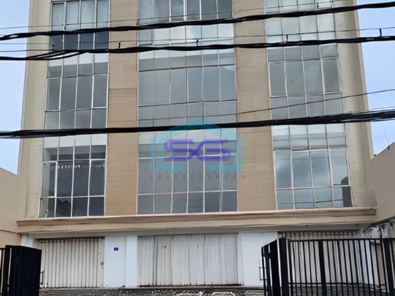 Disewakan Bangunan Komersial Kantor 3 Lantai di Tegalsari Surabaya Pusat LB 500m2