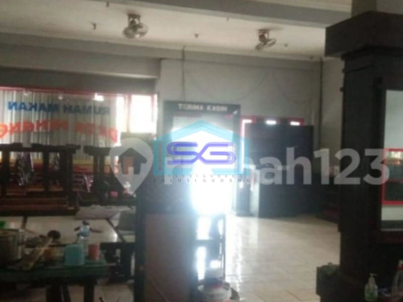 Disewakan Ruang usaha Luas Bangunan 180 m² Lokasi Gamping Sleman Yogyakarta