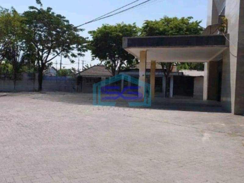 Disewakan Gudang Akses Container Luas Bangunan 7562 m² di Waru Sidoarjo
