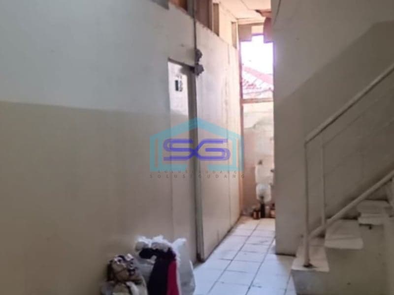 Dijual Cepat Ruko Luas Bangunan  240 m² Lokasi Pangeran Jayakarta Jakarta Pusat