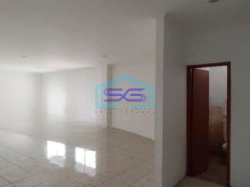 Disewakan Gudang Ada Kantor Luas Bangunan 2520 m² Lokasi Semarang Barat