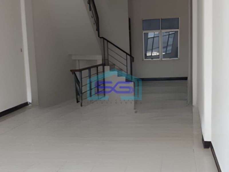 Disewakan Ruko 3 Lantai Luas Bangunan 210 m² di Cibinong Bogor
