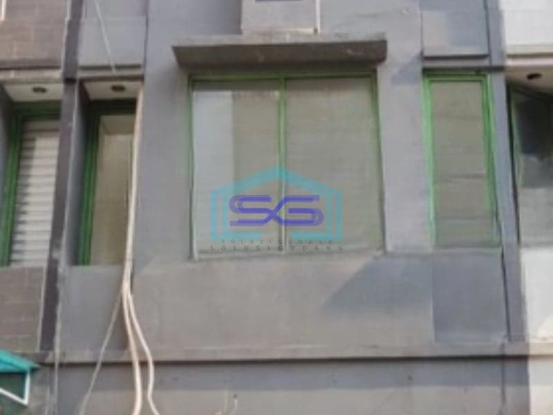 Disewakan Ruko Luas Bangunan 180 m² Lokasi Pluit Jakarta Utara