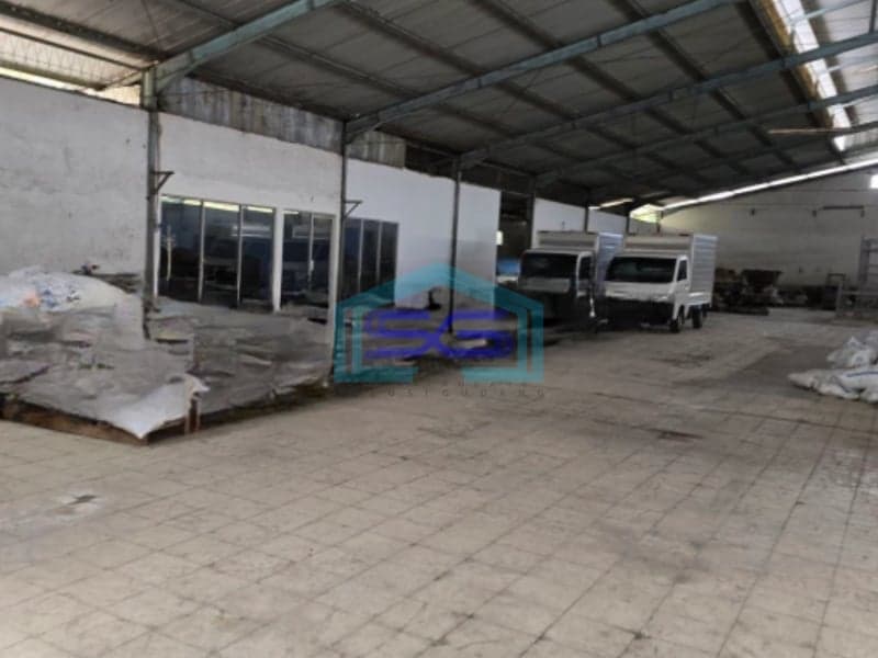 Dijual Gudang Lokasi Strategis di Semarang Luas Bangunan  4600 m²
