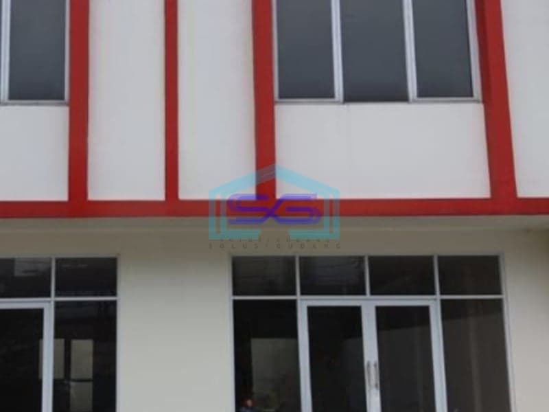 Disewakan Ruko 3 Lantai luas Tanah  450 m² Lokasi di Tangerang