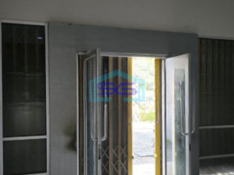 Disewakan Ruko 3 Lantai Luas Bangunan 222 m² Lokasi Candisari Semarang