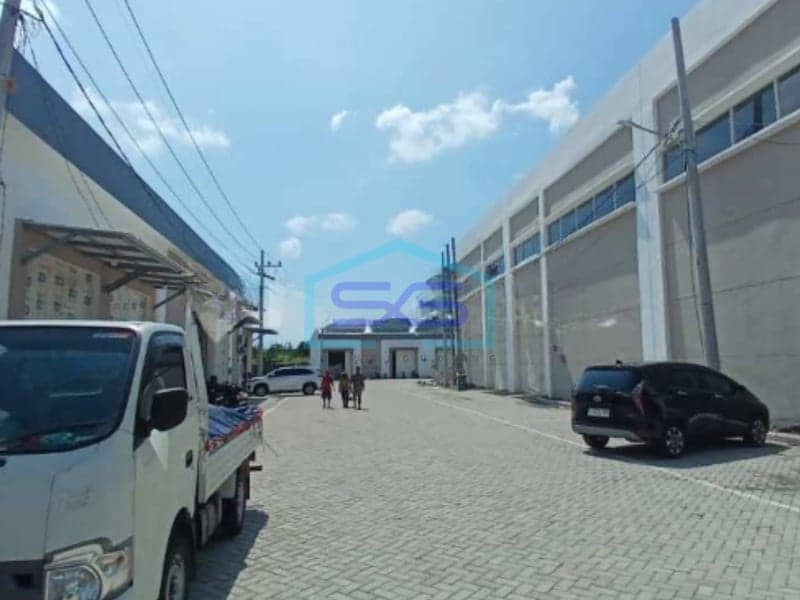2 Warehouses for Sale Driyorejo Kencana Permai Gresik Land Area 504 sqm Ready to Occupy