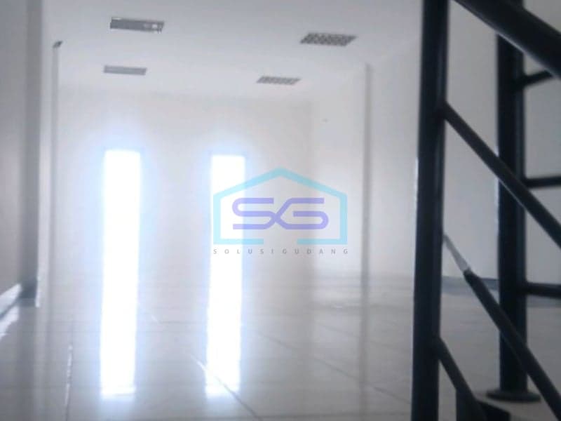 Strategic Ruko for Rent Land Area 300 sqm Located in Antasari South Jakarta