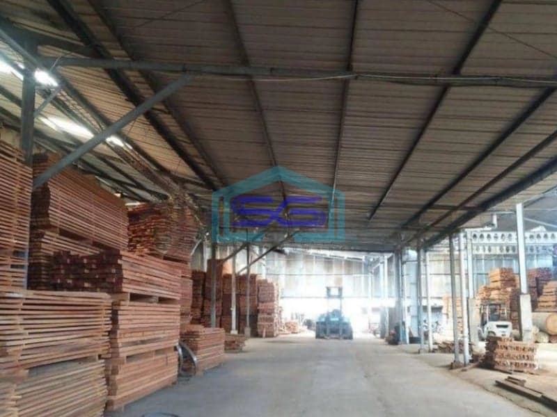 Dijual Murah Gudang Dan Pabrik Kayu Mayjend Sungkono Pusat Kota Gresik Bonus Mesin Dan Forklift