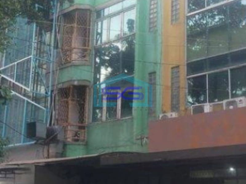 Disewakan Ruko 3.5 Lantai Taman Palem Baru Renov Siap Pakai Jakarta Barat LB 100m2