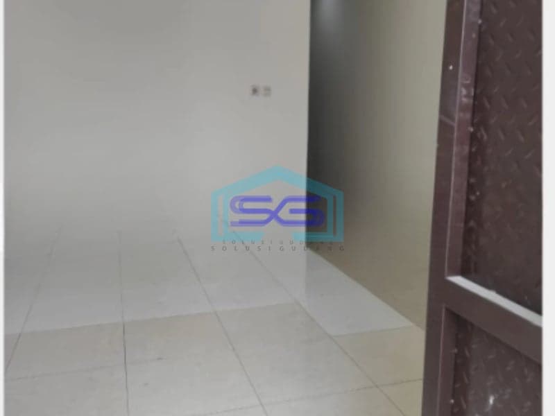 Disewakan Ruang Usaha Bebas Banjir Lokasi Pinggir Jalan Raya Karawaci Tangerang
