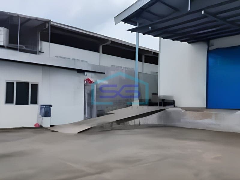 Disewakan Gudang Sudah Renovasi di Kamal Muara, Jakarta Barat LB 135 m²