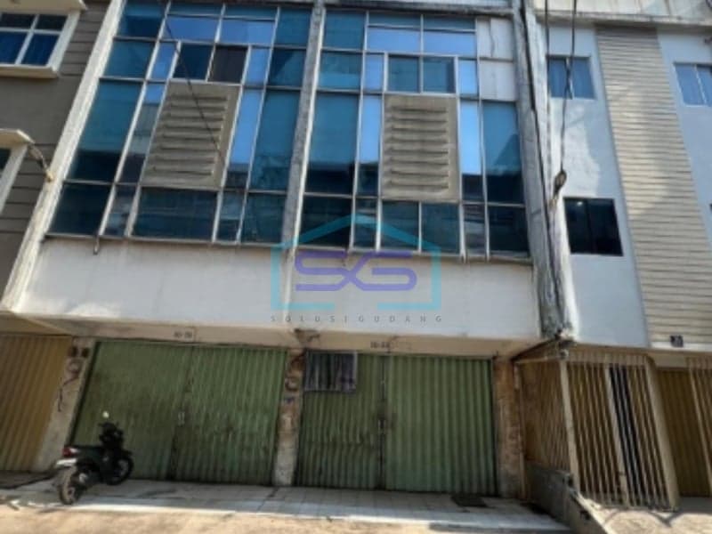 Disewakan Ruko Luas Bangunan 180 m² Lokasi di Kapuk Muara Jakarta Utara