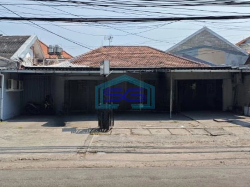 Disewakan Ruang Usaha Di Raya Tenggilis Rungkut Surabaya Dekat Kendangsari Luas Bangunan  400 m²