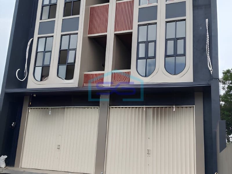 雅加达南部Srengseng Sawah新店出售，建筑面积260平方米
