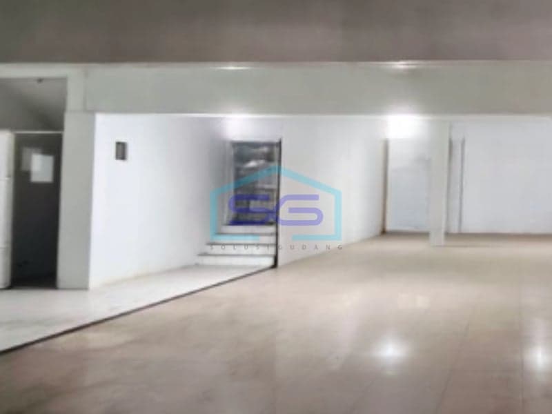 For Rent: Spacious 2-Story Shophouse, 250 m² Land Area in Sidoarjo, East Java