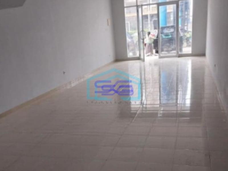 Disewakan Ruko Mendrisio Lokasi Ramai Gading Serpong Tangerang Luas Bangunan  250 m²