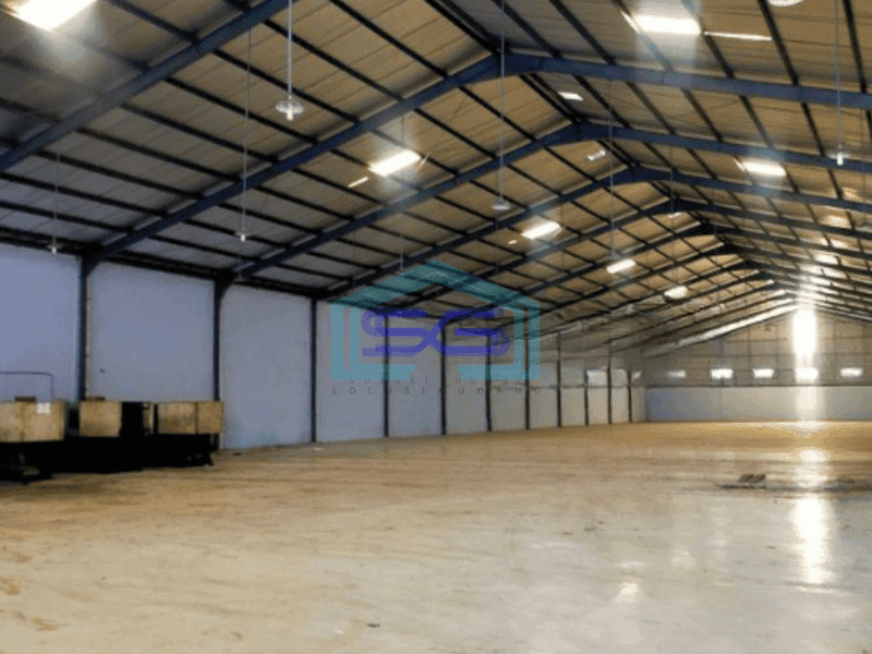 Disewakan Gudang Besar Siap Pakai di Sukoharjo Akses Container Luas Tanah  3250 m²