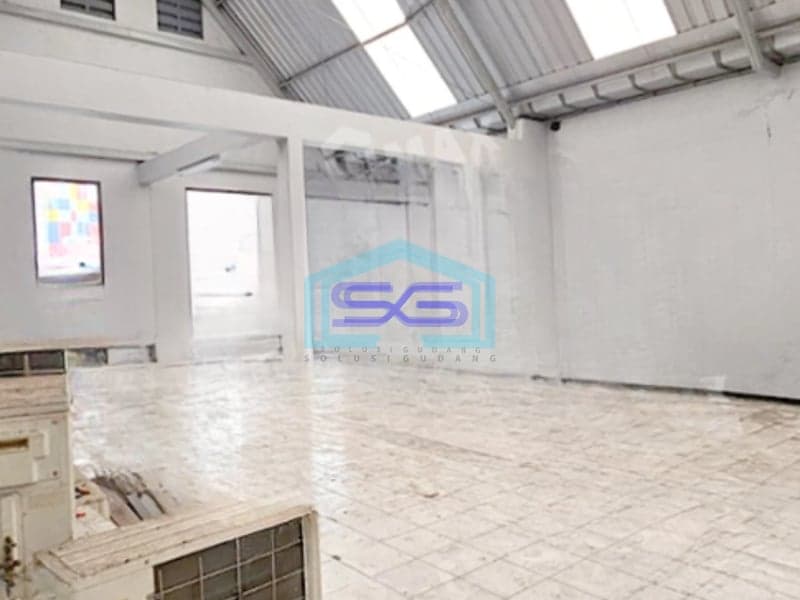 Disewakan Ruko 2 Lantai Luas Tanah  120 m² Lokasi Bebas Banjir di Malang