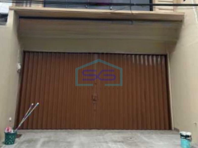 For Sale: Spacious Shophouse, Building Area 126 m², Flood-Free in Cipondoh Tangerang