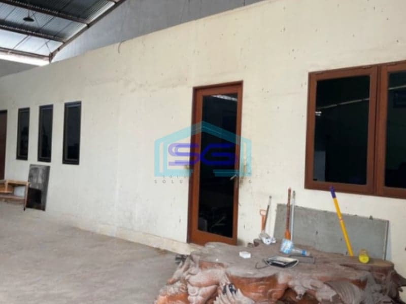 Disewakan Gudang Dan Kantor Pinggir Jalan Raya di Semarang Barat LB 600m2