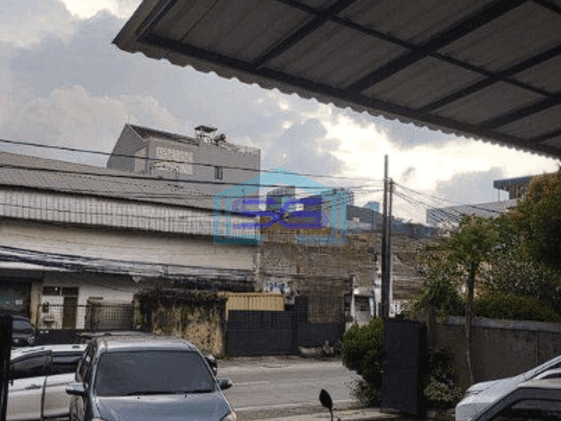 Disewakan Ruko Pinggir Jalan Tomang Jakarta Barat 2 Lantai LB 164m2