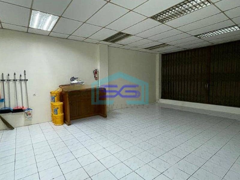 Disewakan Ruko di Jalan Bendungan Hilir Raya Jakarta Pusat LT 321m2