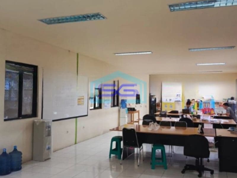 Disewakan Gudang Area Parkir Luas Lokasi Tangerang