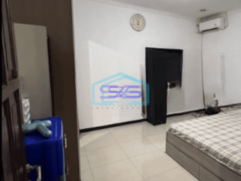 Disewakan Ruko Luas Bangunan 400 m² Lokasi Surabaya Kota