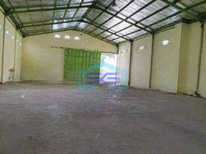 Dijual Gudang Siap Pakai Strategis Pinggir Jalan di Sentul Bogor LT 900m2