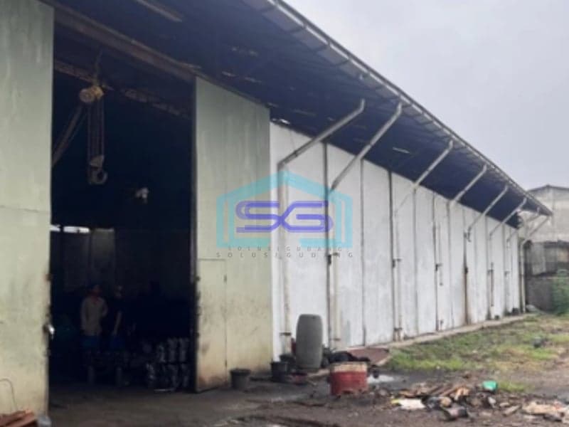 Dijual Gudang Kapuk Kayu Besar Jakarta Barat Luas Bangunan 2000m2