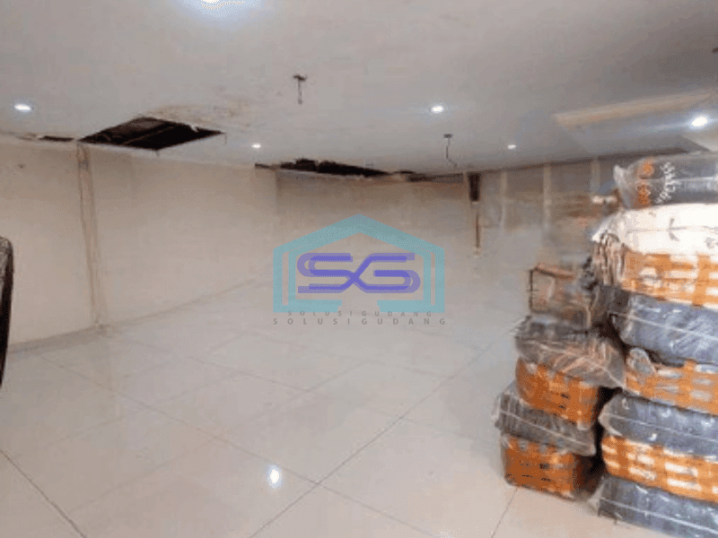 Disewakan Ruko Lokasi Bebas Banjir Luas Tanah  330 m² di Harapan Indah Bekasi