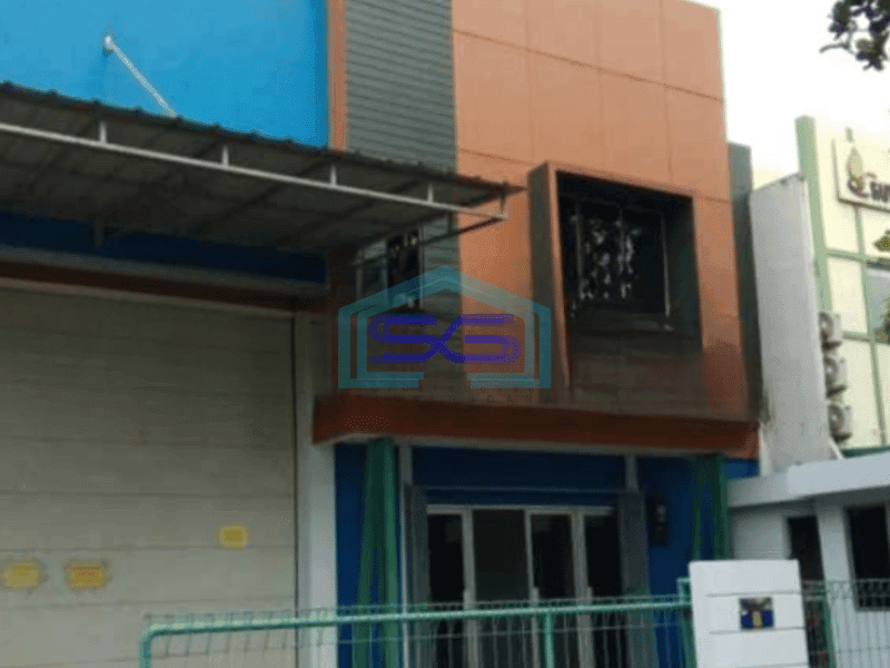Disewakan Gudang Ada Kantor Luas Bangunan  600 m² di Gading Serpong Tangerang