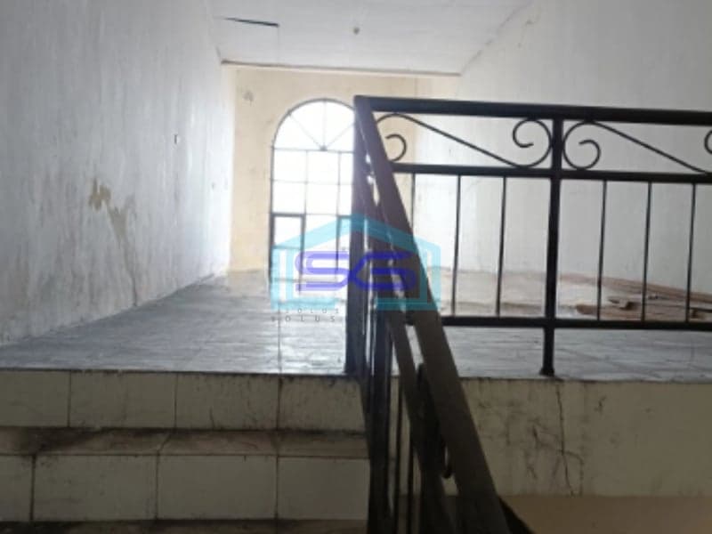 Dijual Cepat Ruko Luas Bangunan  128 m²  Lokasi Bebas Banjir di Surabaya