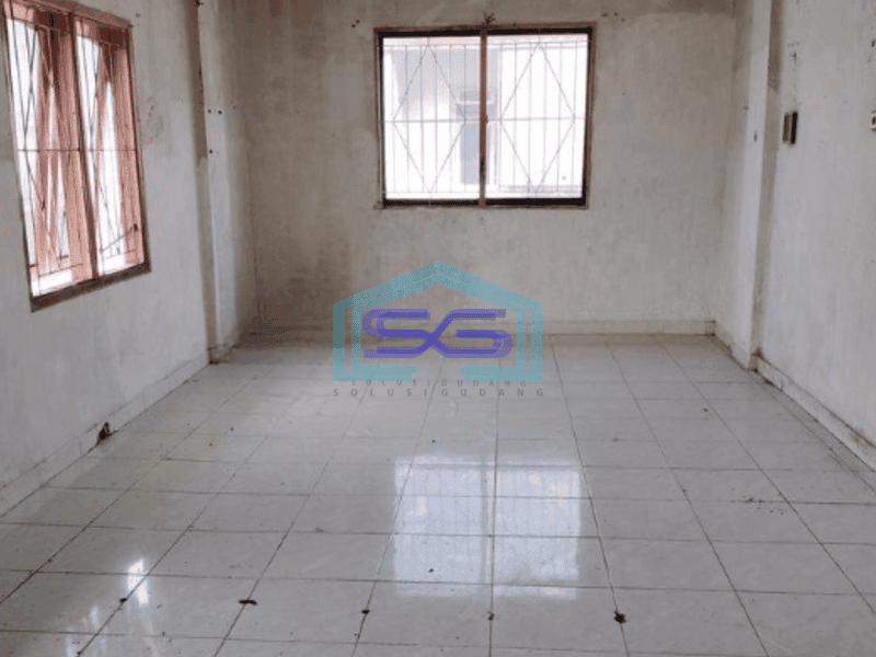 Disewakan Ruko Murah di Jelambar Jakarta Barat Luas Bangunan 180 m² Harga Nego