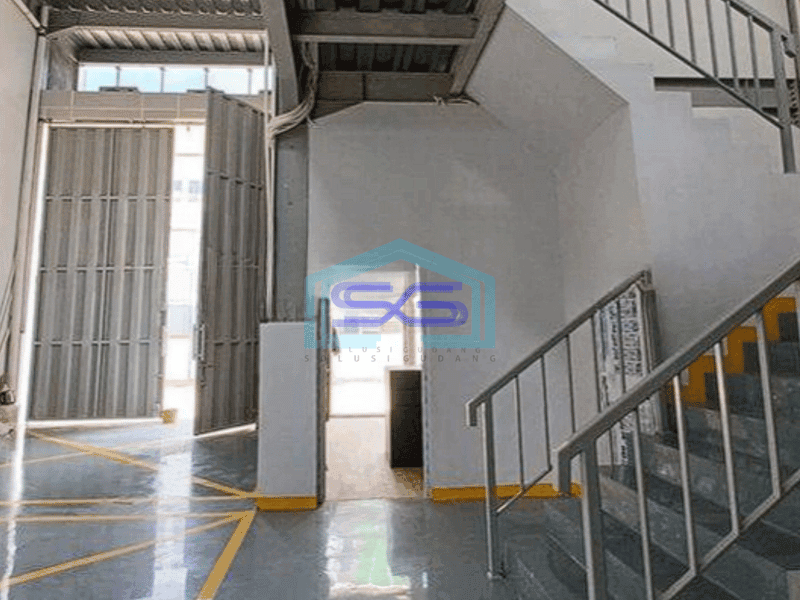 Dsewakan gudang + kantor 687m2 di Kalideres