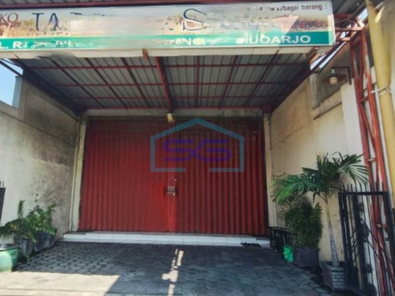 Shophouse for Rent Land Area 365 sqm Located in Sidoarjo