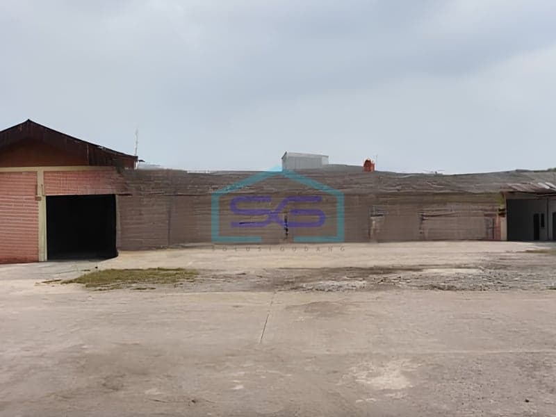 Warehouse for Sale in Strategic Location on Plumpang Semper Road, North Jakarta, Building Area 500 m²