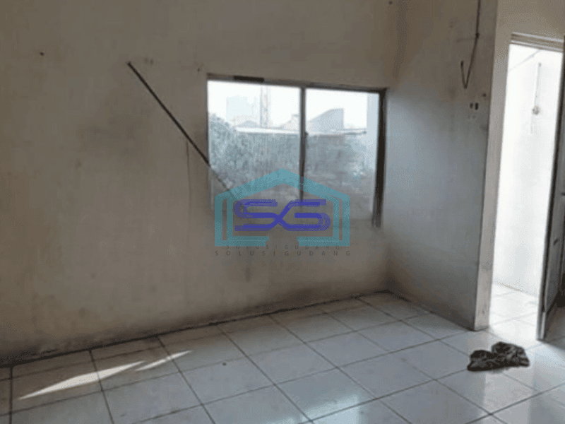Disewakan Ruko Luas Bangunan 240 m² di Tambora Jakarta Barat