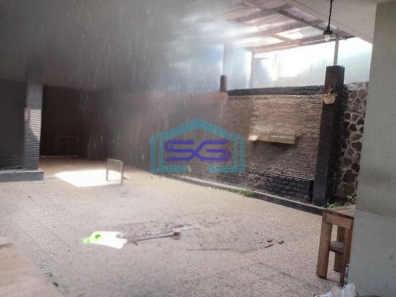 Dijual Ruang Usaha di Jalan Kemuning Semarang LT 525m2