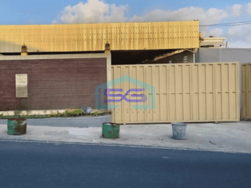 Disewakan Gudang Luas Bangunan 200 m2 Lokasi Kerobokan Badung Bali