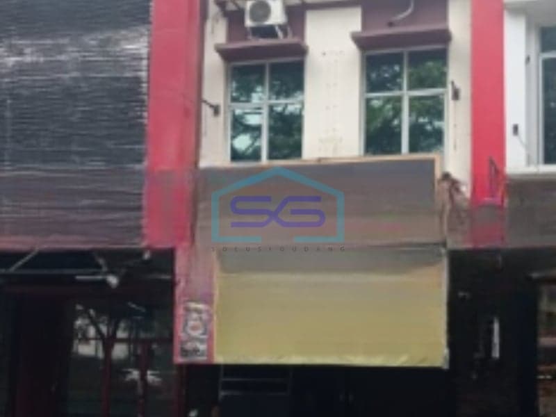For Rent: Spacious Shophouse, Building Area 225 m², Located in Tangerang Banten