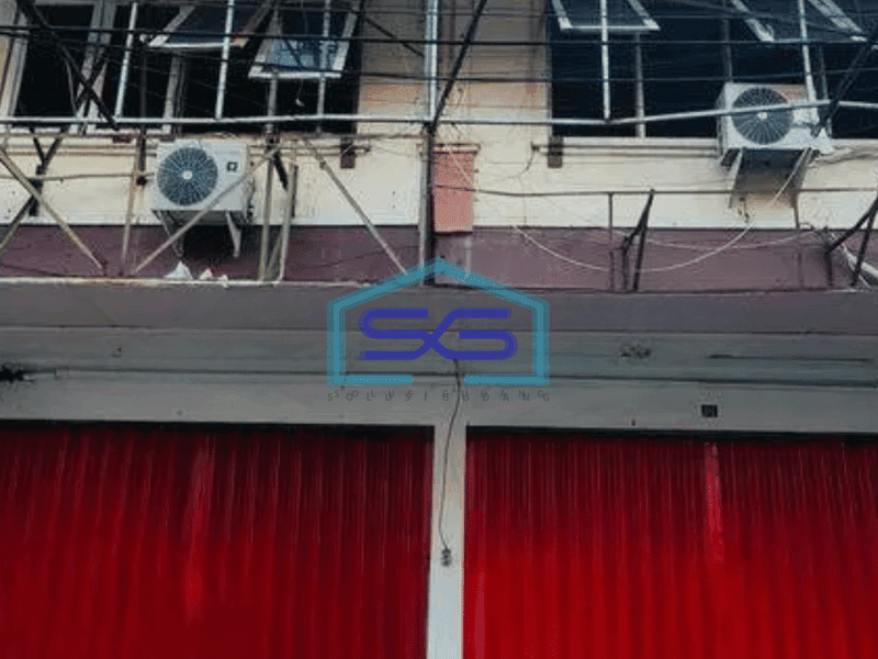 Disewakan ruko dua lantai di pusat kota madiun